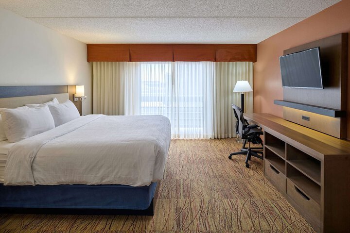 Room 14 of 30