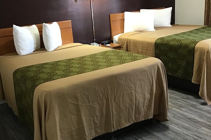 Room 18 of 38