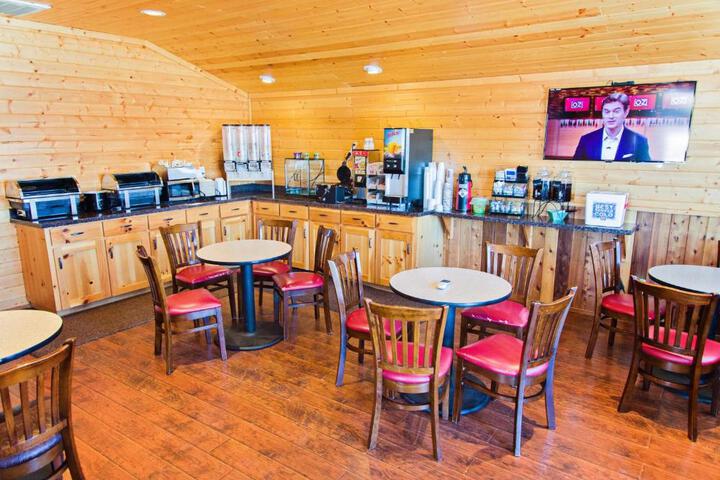 Lone Star Lodge