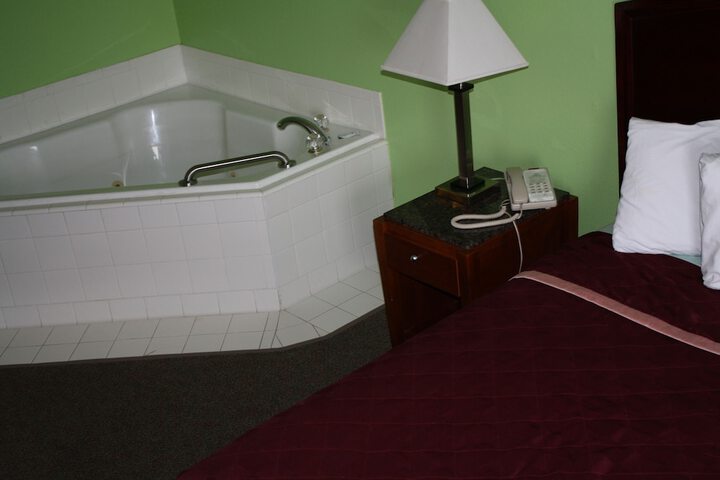 Room 30 of 62