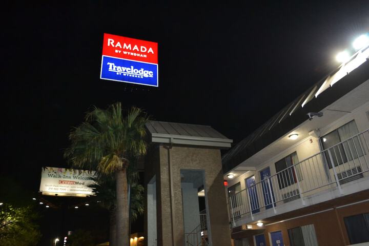 Hotel 4 of 14