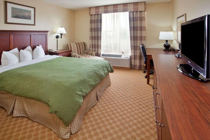 Room 5 of 8