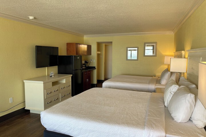 North Shore Oceanfront Resort Hotel with Waterpark