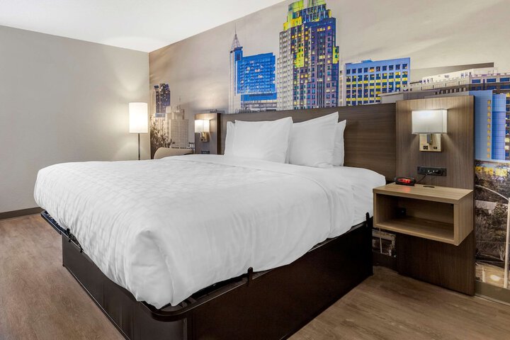 Room 15 of 29