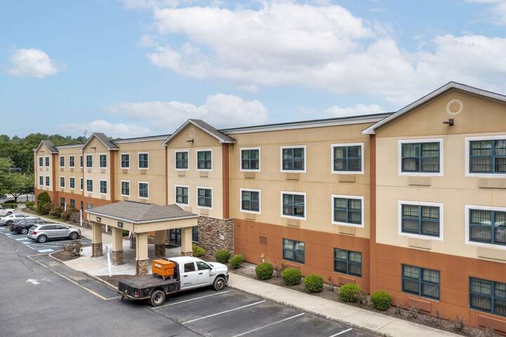 Hotel 4 of 23