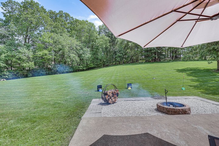 Secluded Ohio Amish Country Getaway w / Fire Pit