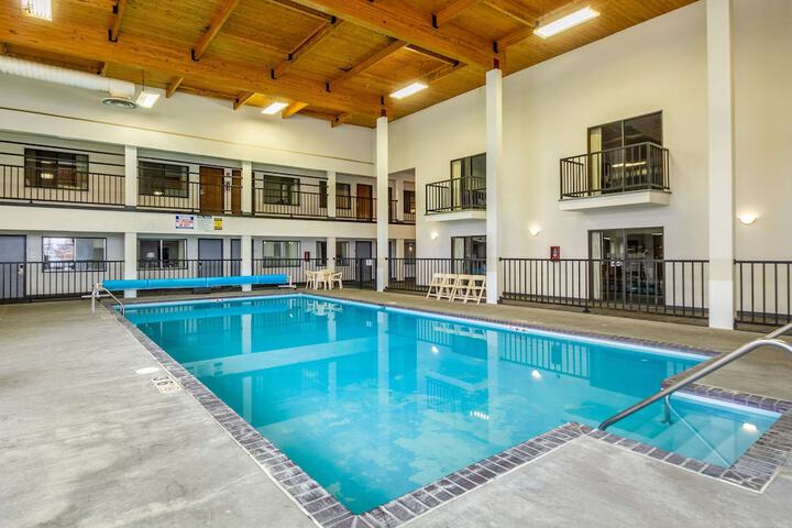 Pool 6 of 30