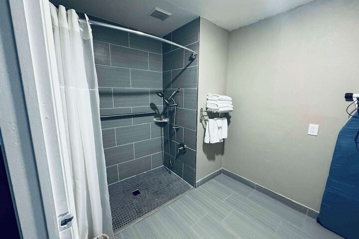 Room 19 of 26