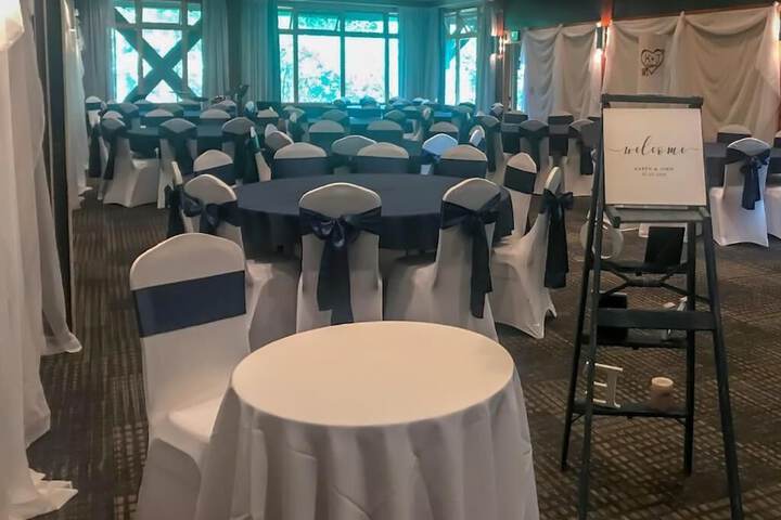 Ballroom/Hall 39 of 44