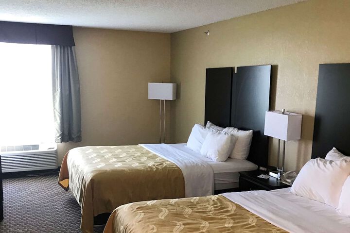 Room 11 of 13