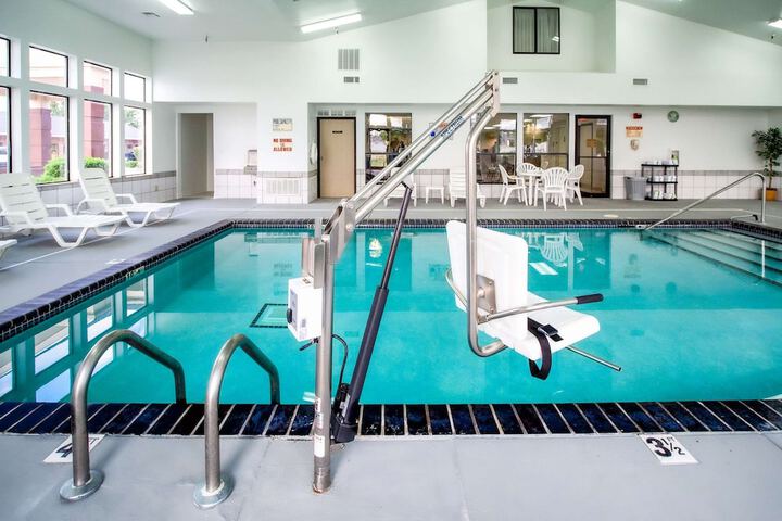 Pool 4 of 43