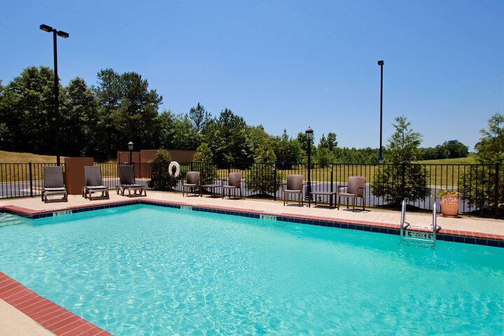 Pool 2 of 33