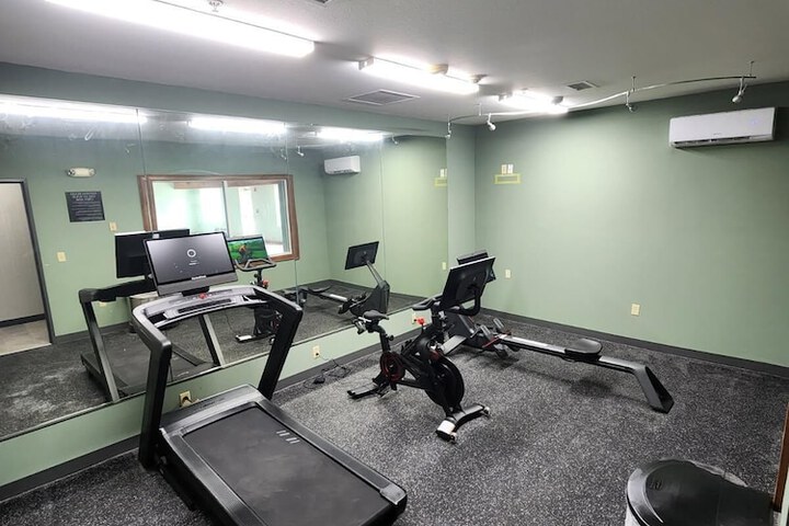 Wingate Suites by Wyndham Mansfield