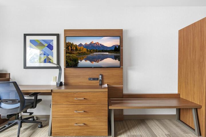 Holiday Inn Express & Suites Bethlehem Arpt-Allentown Area