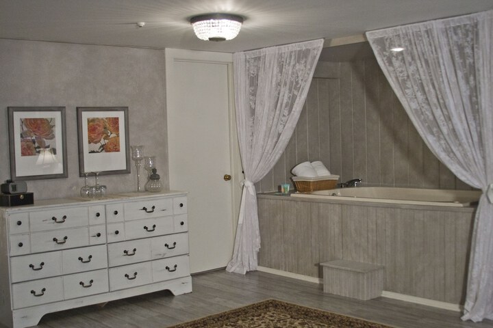 Room 26 of 94