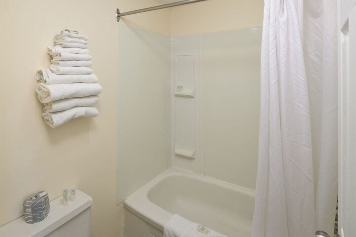 Room 14 of 25