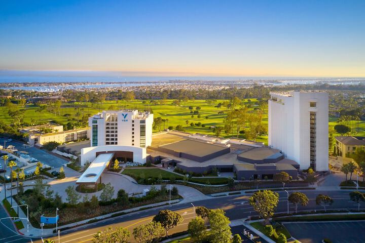 VEA Newport Beach a Marriott Resort & Spa