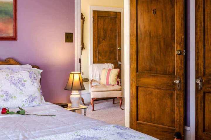 Carisbrooke Inn