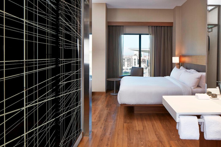 AC Hotel by Marriott Minneapolis Downtown