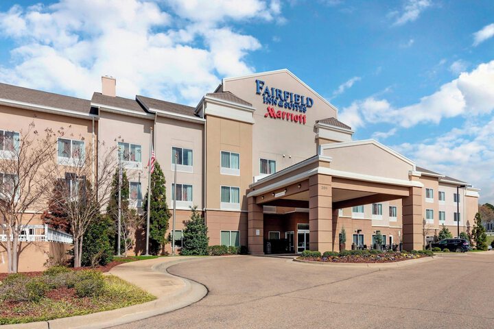 Hotel 2 of 35