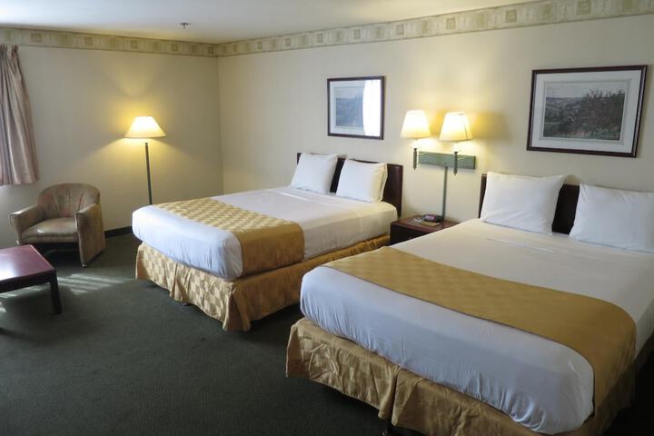 Room 42 of 60