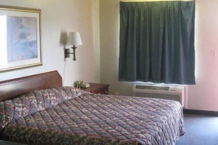 Room 10 of 23