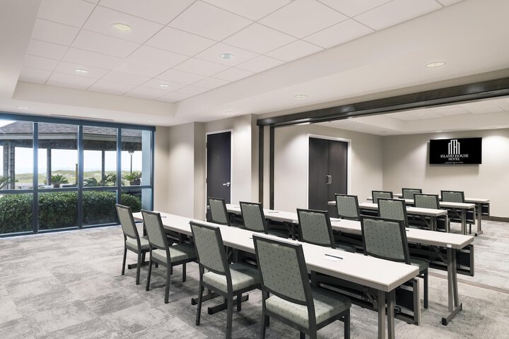 Island House Hotel Orange Beach - a DoubleTree by Hilton