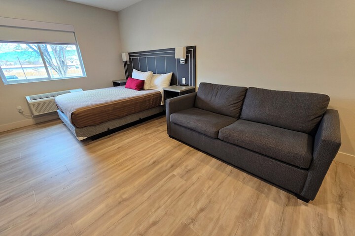 Sahara Courtyard Inn Penticton