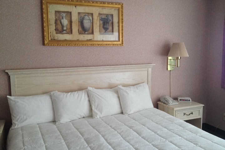 Room 22 of 40