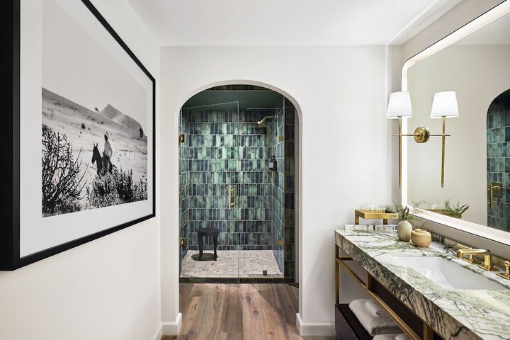 Bowie House Auberge Collection