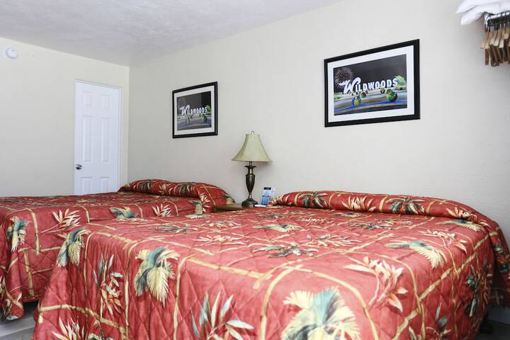 Room 22 of 38