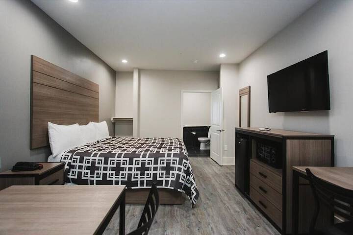 Room 42 of 57