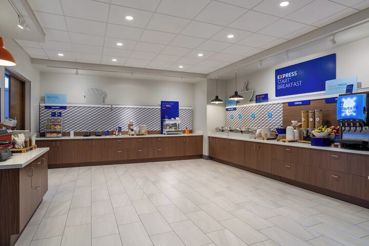 Holiday Inn Express & Suites Linden – Newark South by IHG