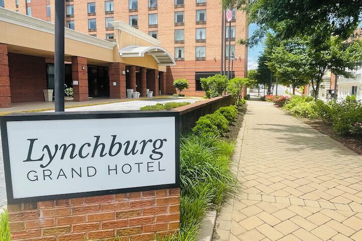 Lynchburg Grand Essential