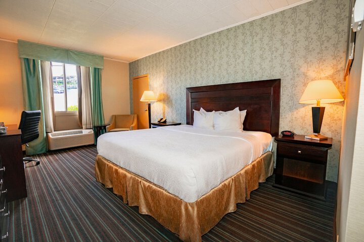Room 15 of 17