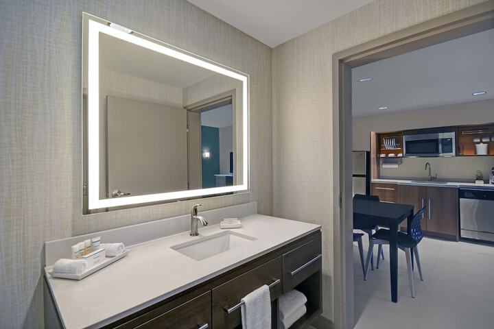 Room 18 of 40