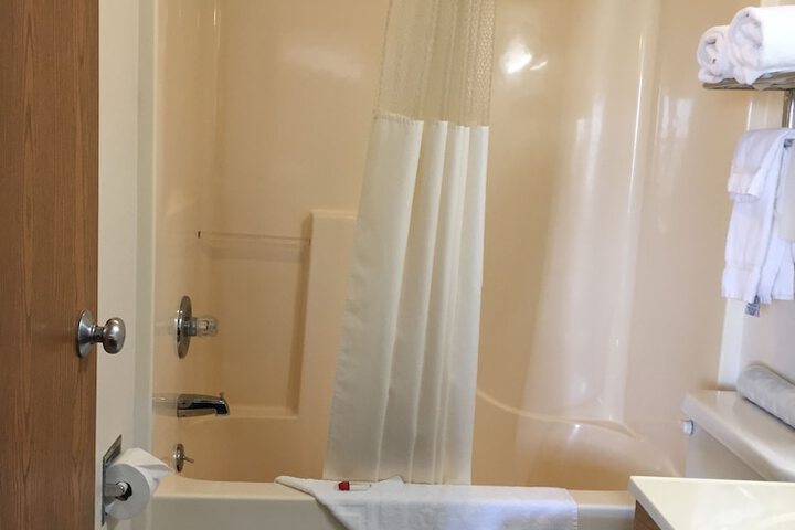 Room 30 of 34