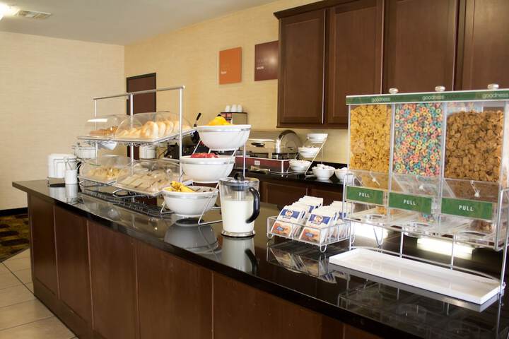 Breakfast/Coffee Service 47 of 57