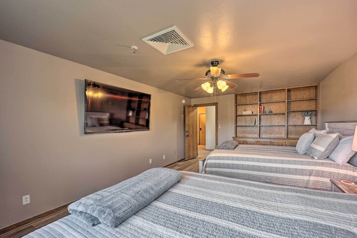 Golf Course & Lake Views: Cozy Afton Condo!