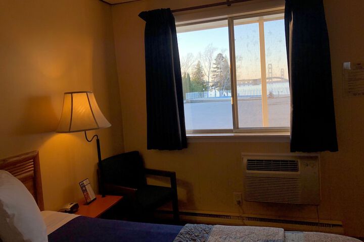 Room 25 of 53