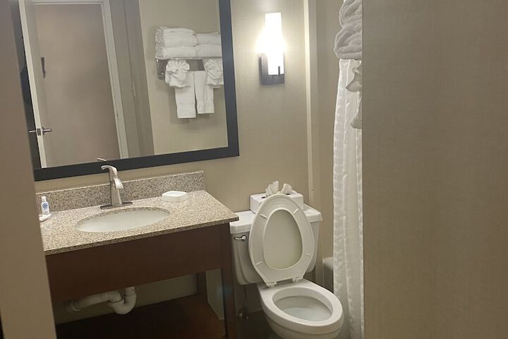 Room 3 of 23