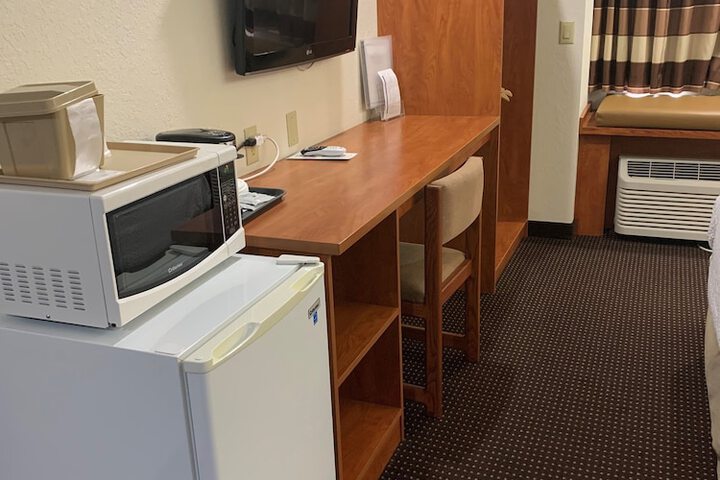 Microtel Inn & Suites by Wyndham Rice Lake
