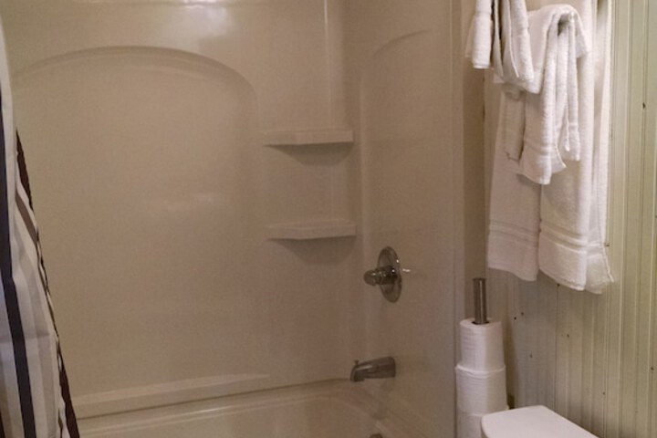 Room 21 of 25