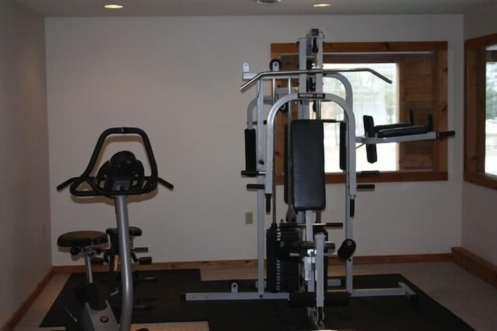 Health and Fitness 30 of 34
