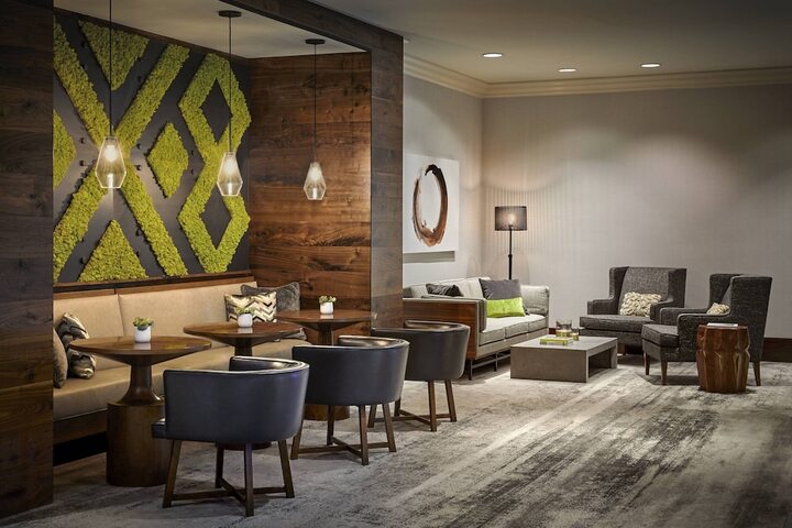 Hotel Interior 10 of 92