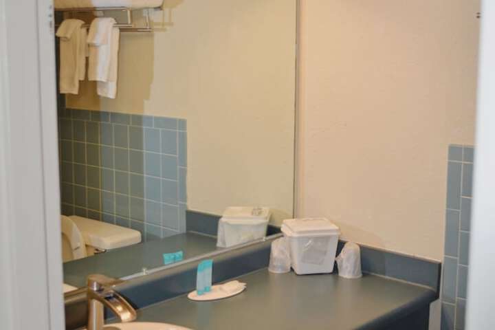 Room 11 of 25