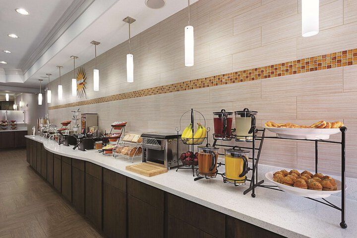 Breakfast/Coffee Service 40 of 47