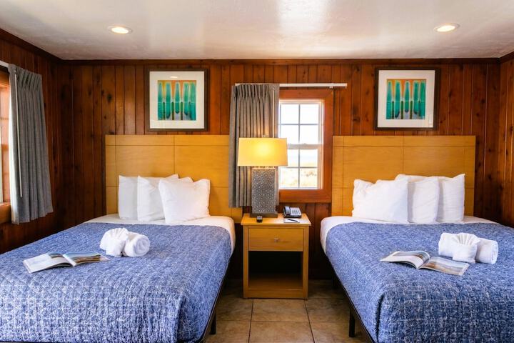 Seahorse Inn and Cottages