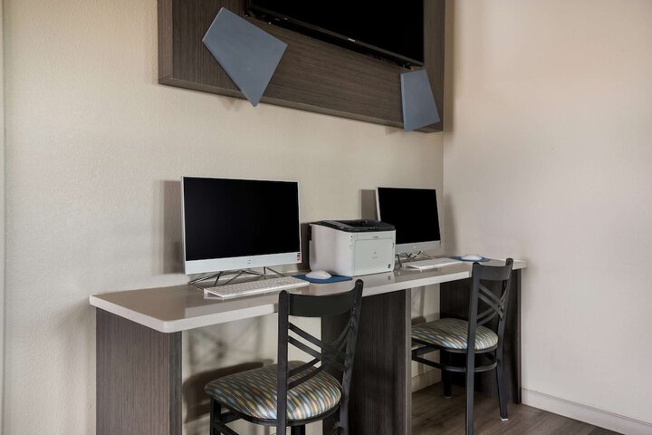 SureStay Hotel by Best Western Grants