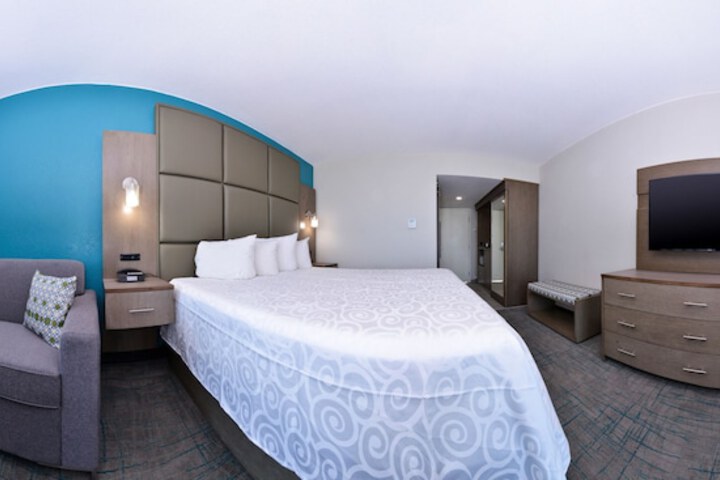 Room 16 of 31
